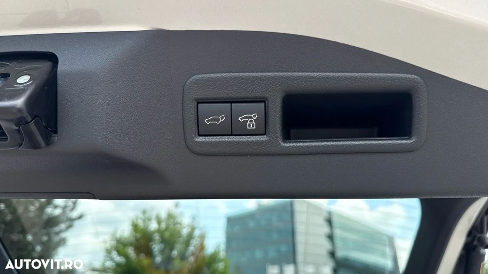 Toyota BZ4X 150 KW FWD (4x2) Luxury - 28