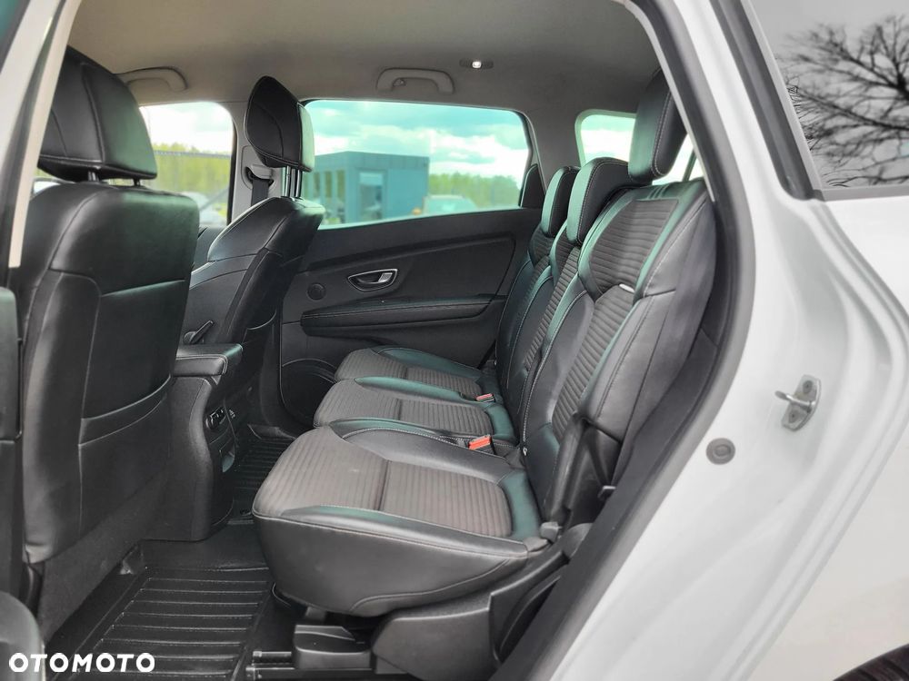 Renault Scenic - 15