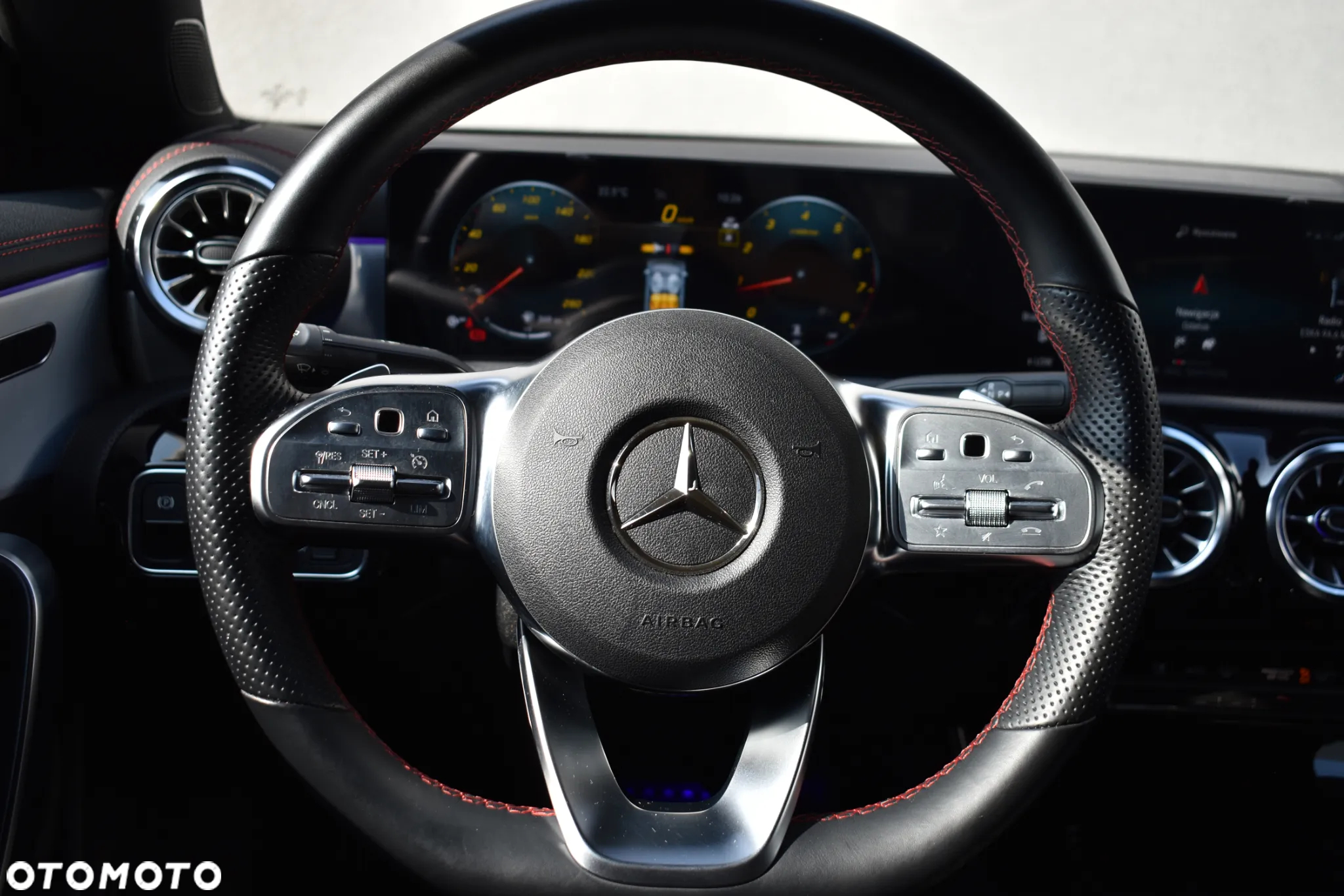 Mercedes-Benz CLA 200 AMG Line 7G-DCT - 19