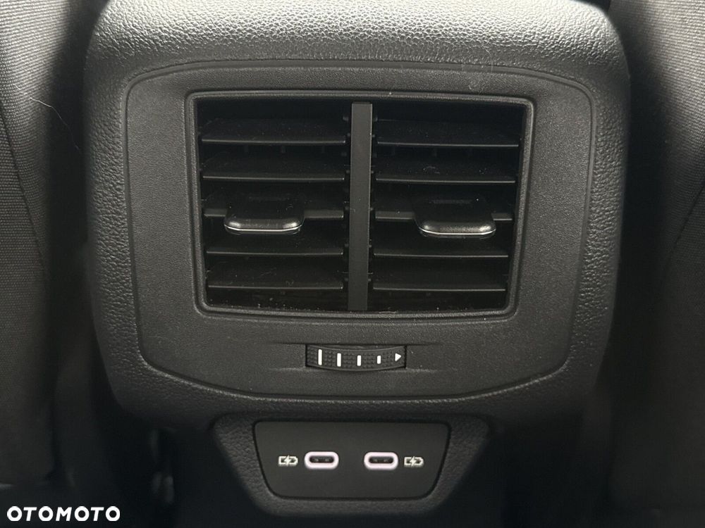 Volkswagen T-Roc 1.5 TSI Life Plus DSG - 36