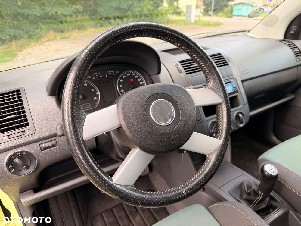 Volkswagen Polo 1.2 Fun - 16