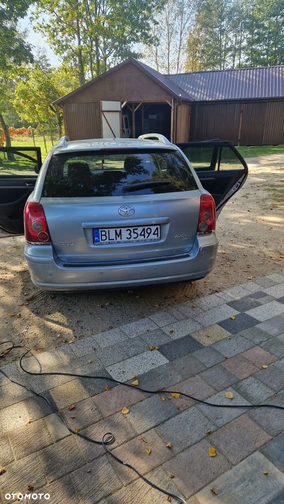 Toyota Avensis - 7