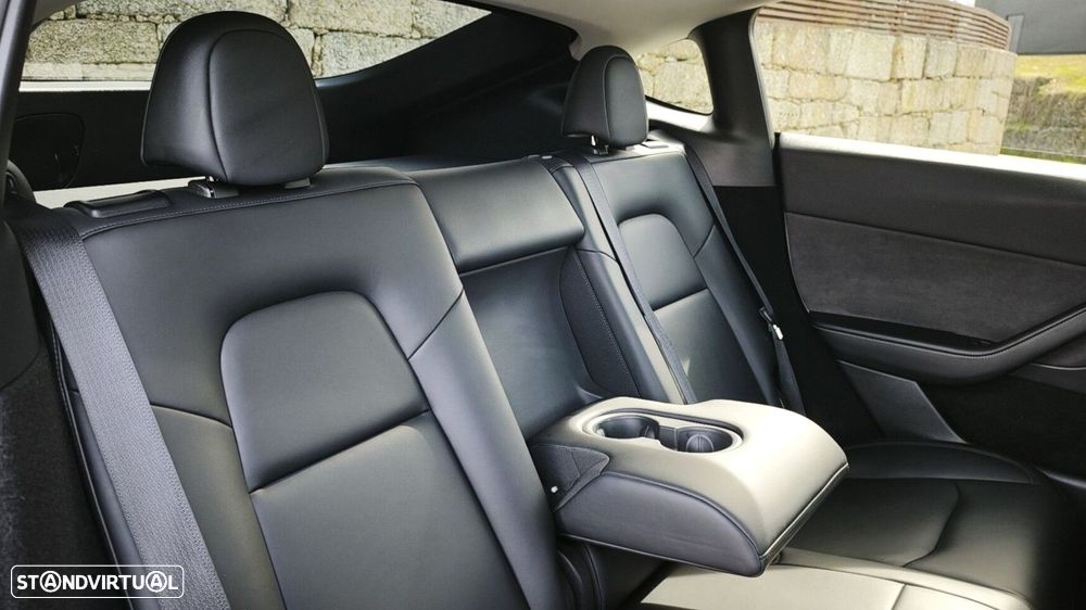 Tesla Model Y Tração Traseira - 29