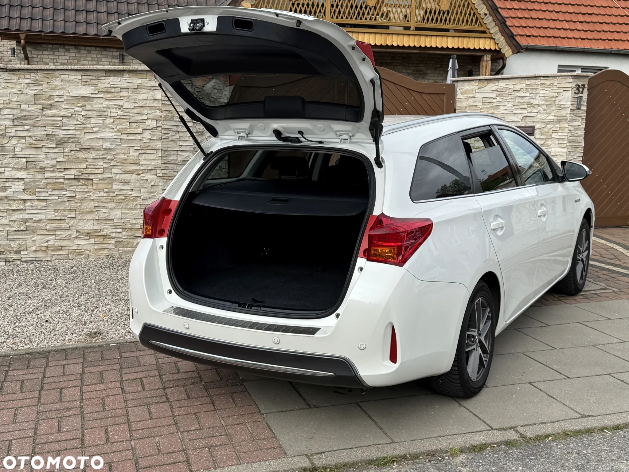 Toyota Auris - 23