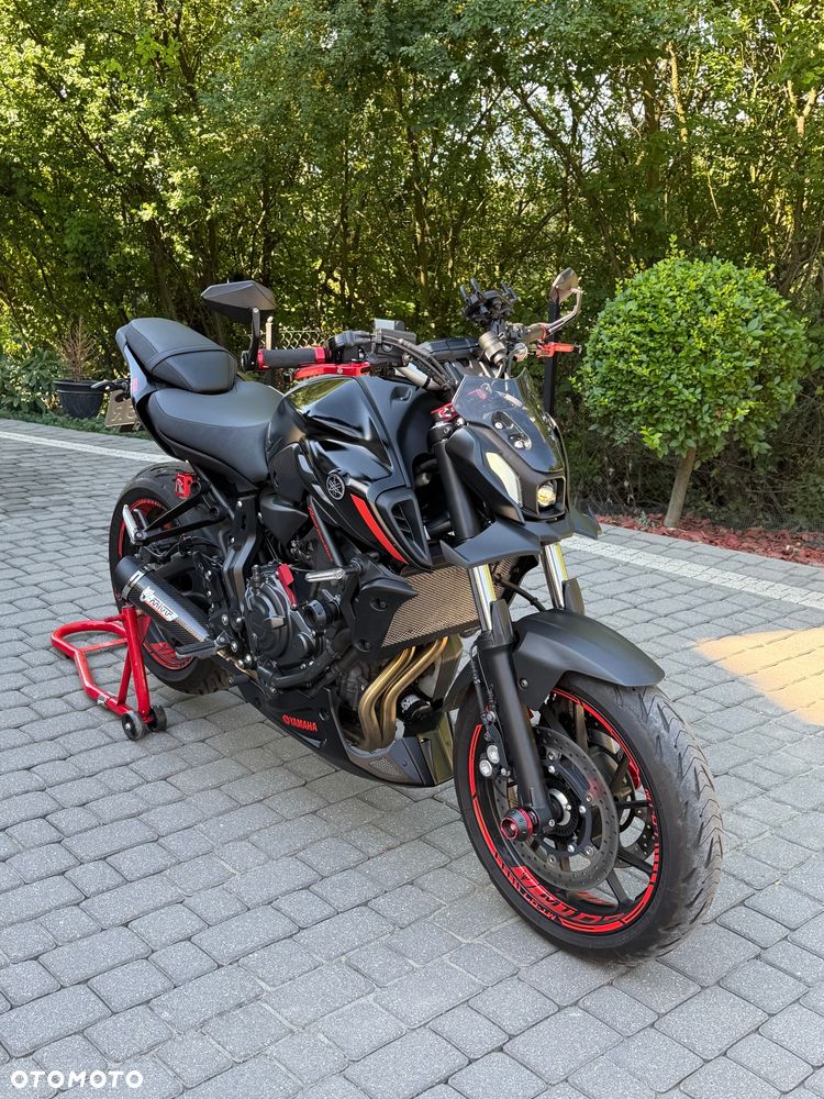 Yamaha MT - 8