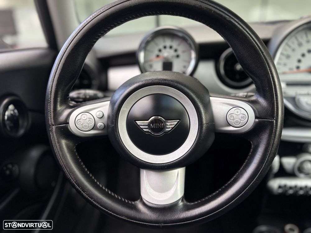 MINI Clubman Cooper D - 12