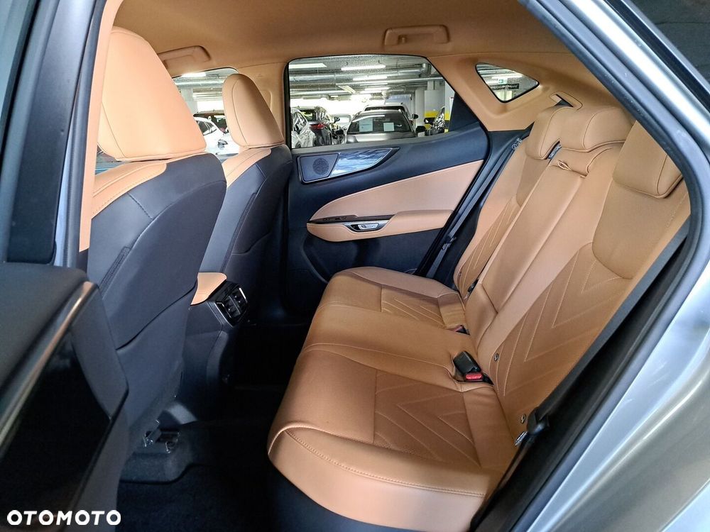 Lexus NX 350h Prestige AWD - 13