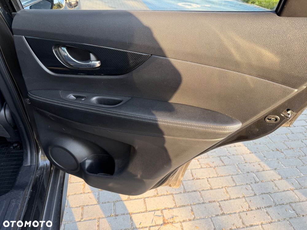 Nissan X-Trail 2.0 dCi ALL-MODE 4x4i Xtronic Tekna - 24