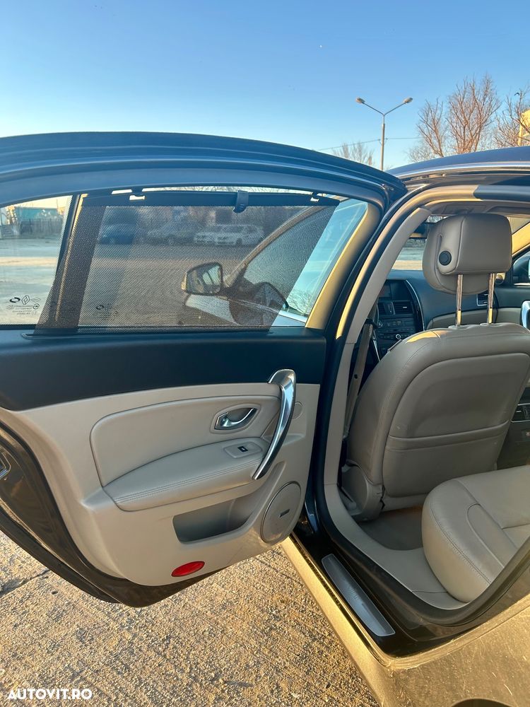 Renault Latitude 2.0 dCi Initiale Aut. - 17