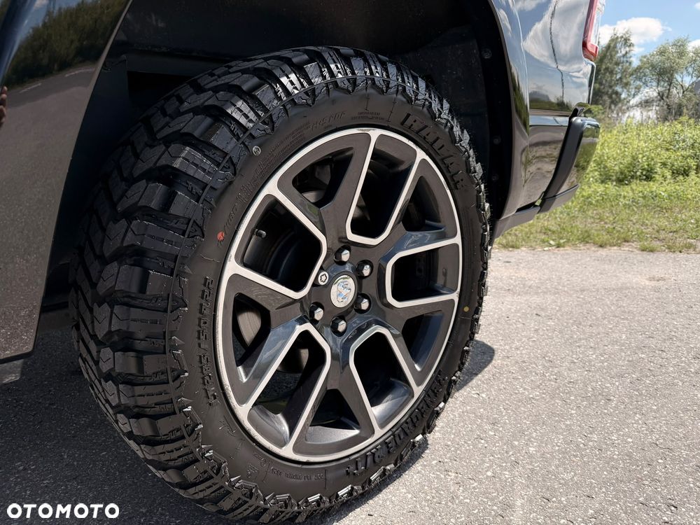 Dodge RAM 5.7 4x4 - 16