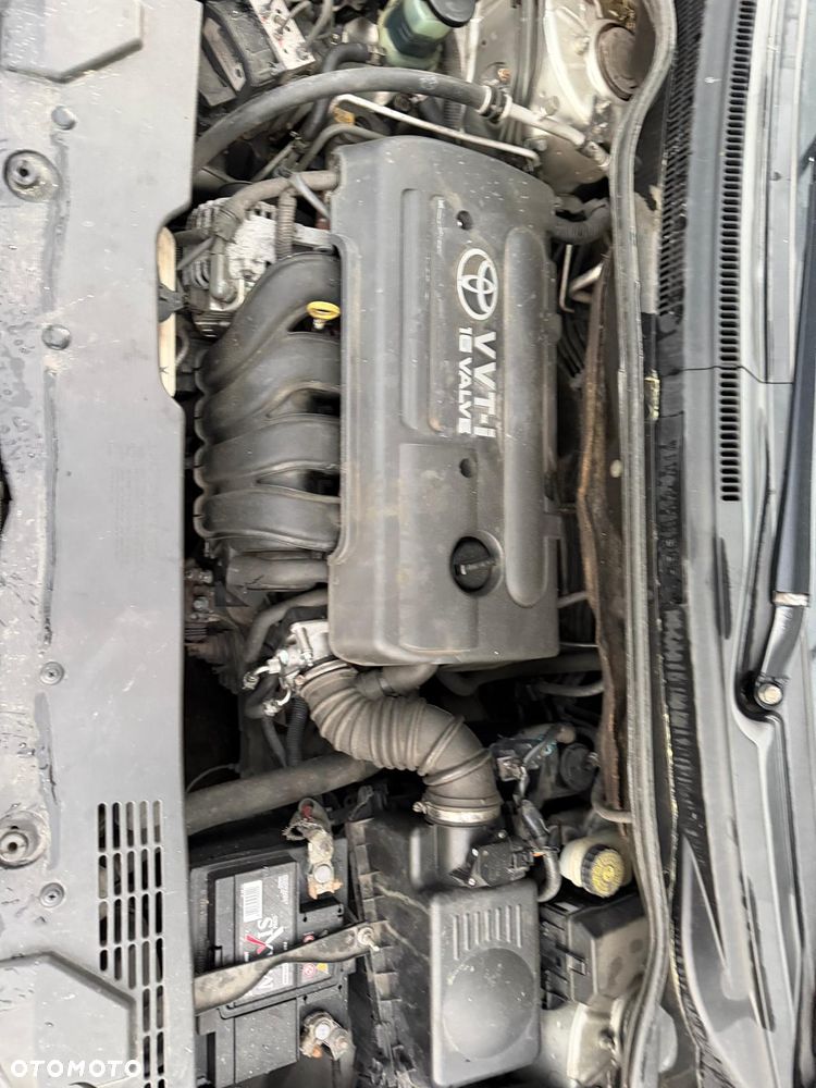 Toyota Corolla Verso - 14