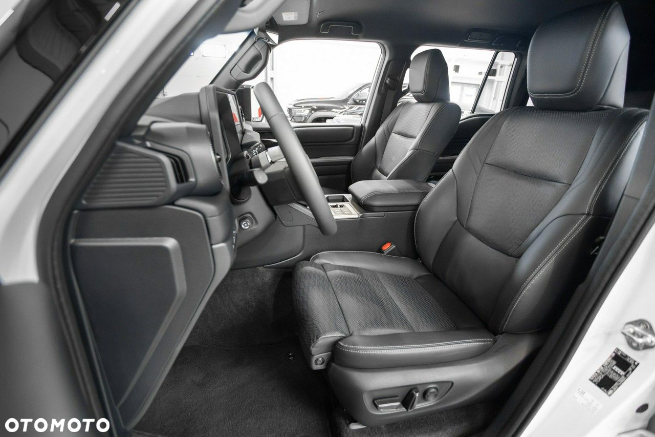 Toyota Land Cruiser LC 2.8 D-4D Executive - 22