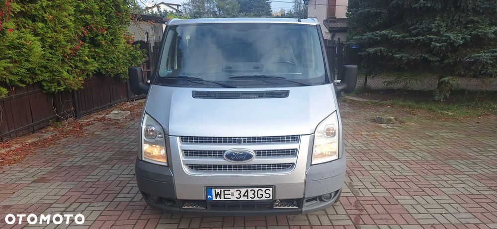 Ford Transit 2013 photo 2