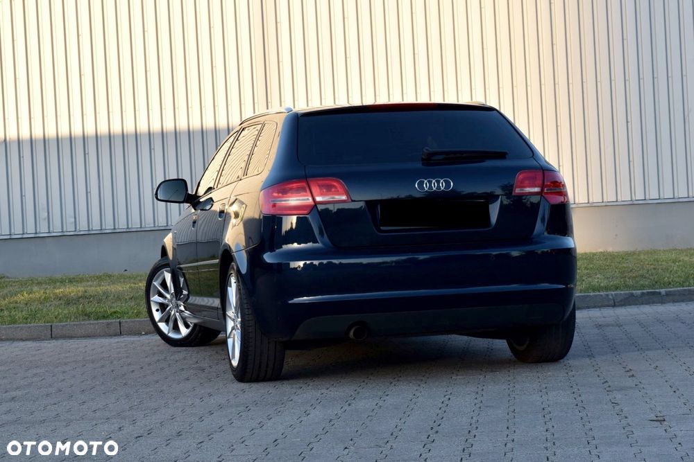 Audi A3 Sportback 1.6 S line Sportpaket plus - 11