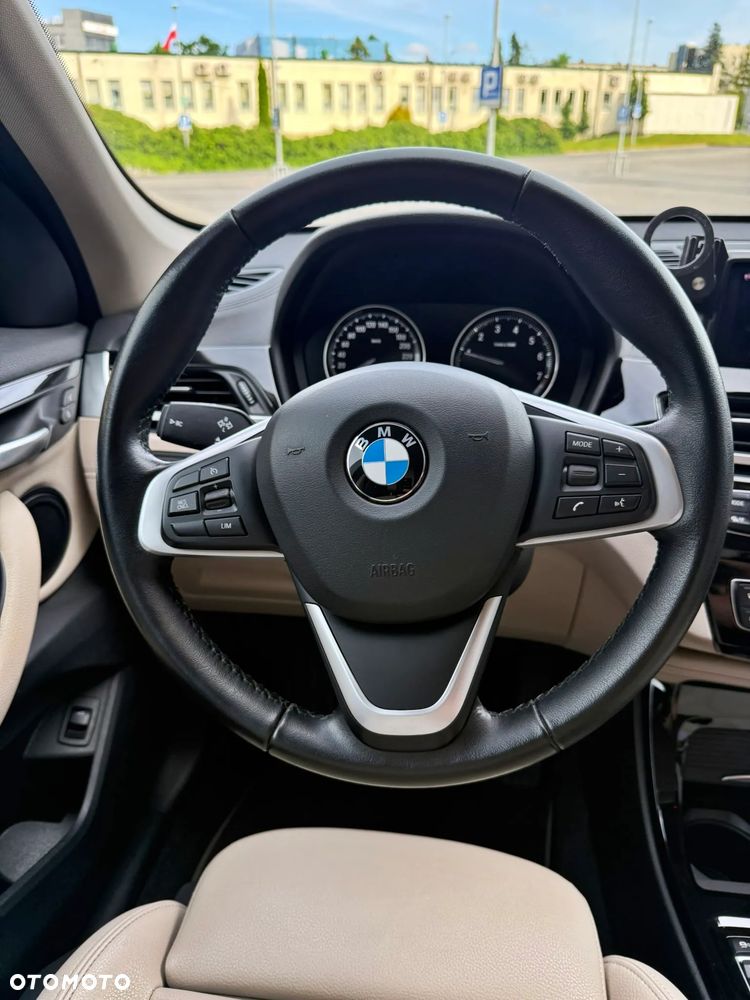 BMW X1 sDrive18i Sport Line - 20