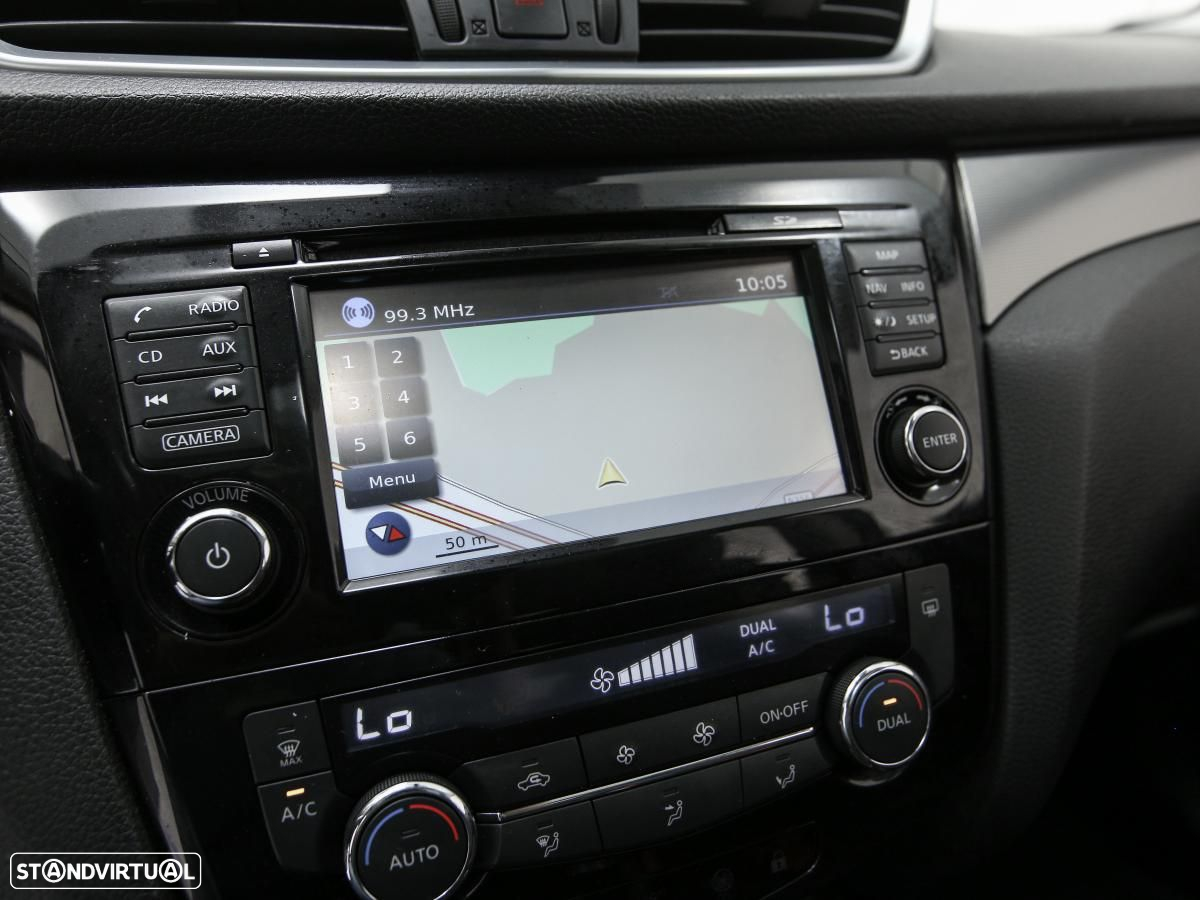 Nissan Qashqai 1.5 dCi N-Connecta - 24
