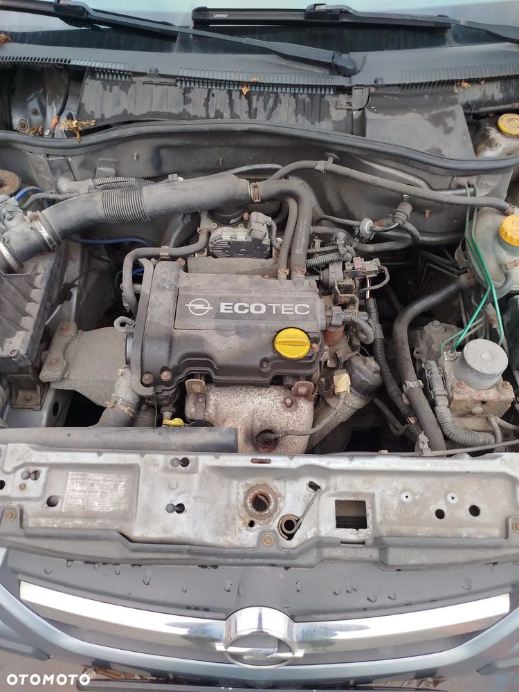 Opel Corsa C na części - 4