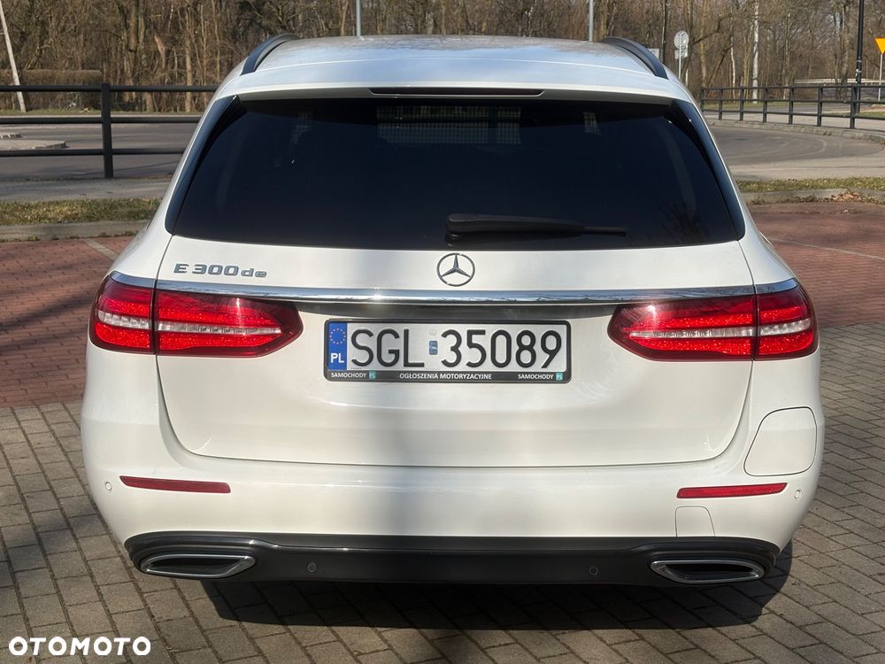 Mercedes-Benz Klasa E 300 de 9G-TRONIC Exclusive - 6