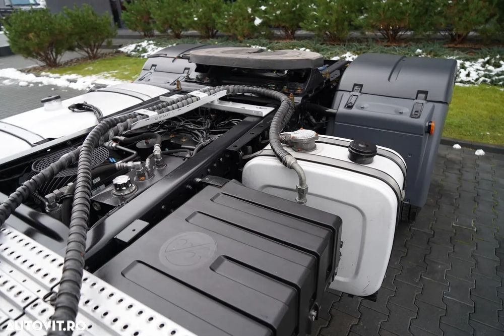 MAN TGX 18.470 / 4x4 / HIDRAULICĂ / HIDROPILARE / 100% ANVELOPE / NAVI RIO / EURO 6 / - 12