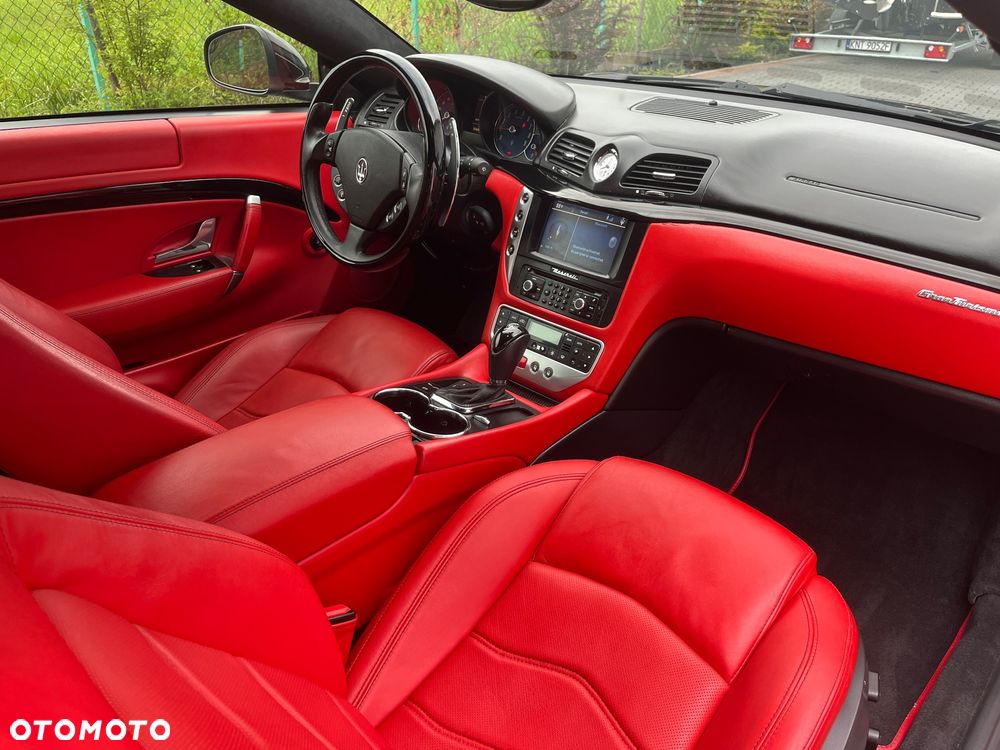 Maserati GranTurismo S Automatik - 13