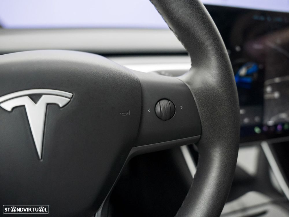 Tesla Model 3 - 20