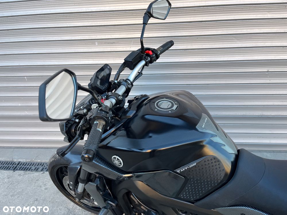 Yamaha MT - 9