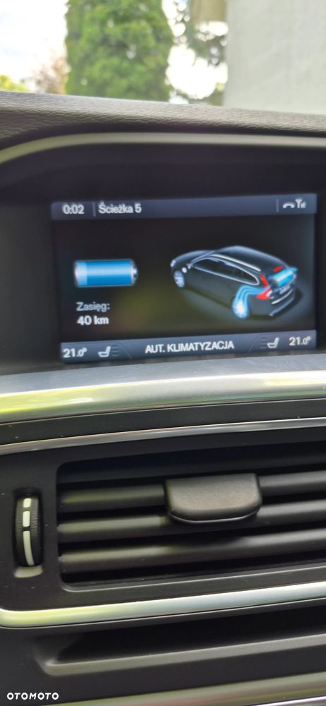 Volvo V60 D6 AWD Plug-in Hybrid Summum - 10