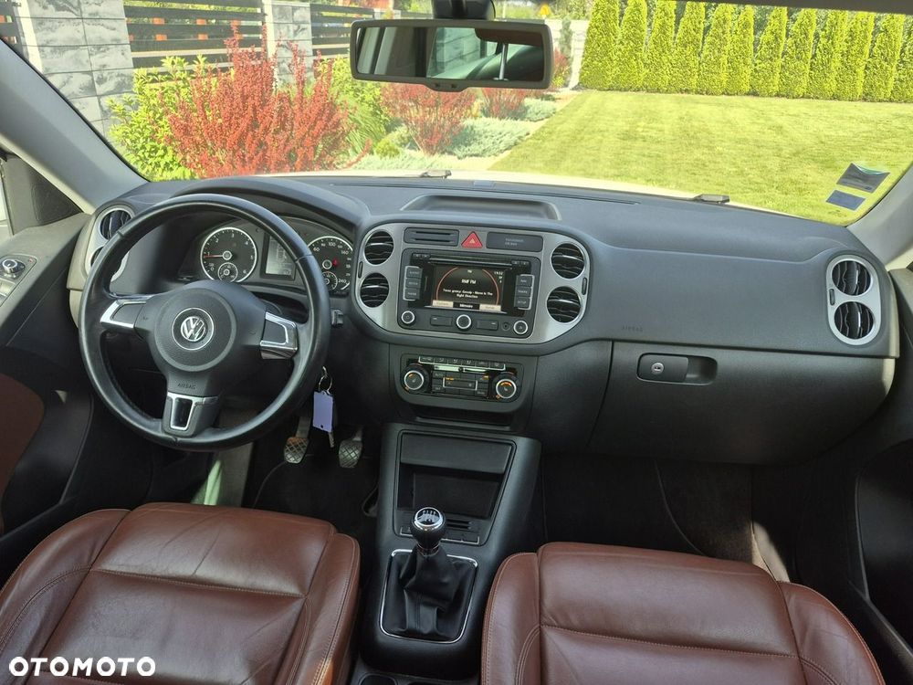 Volkswagen Tiguan - 11