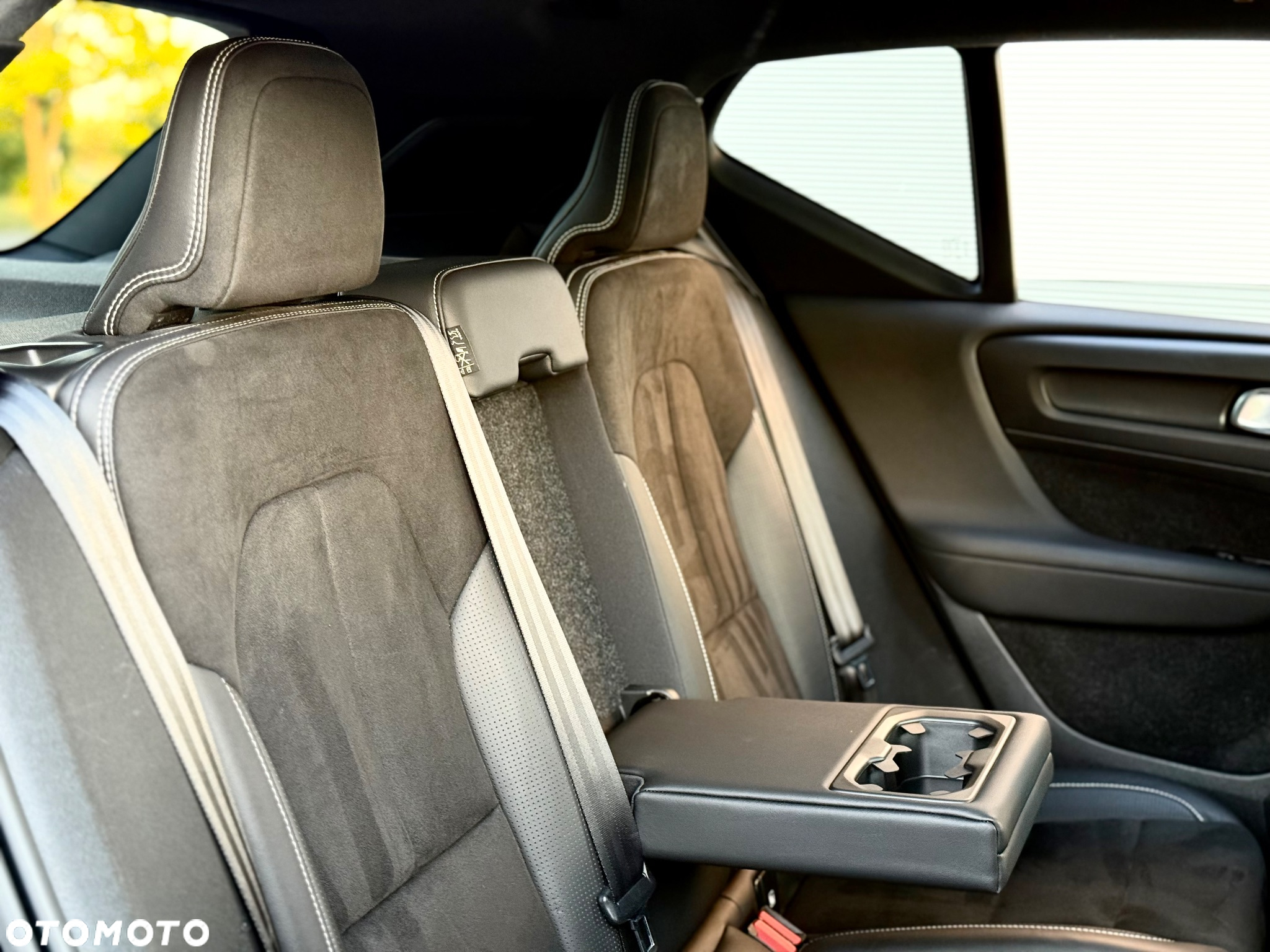 Volvo XC 40 T3 Geartronic RDesign - 34