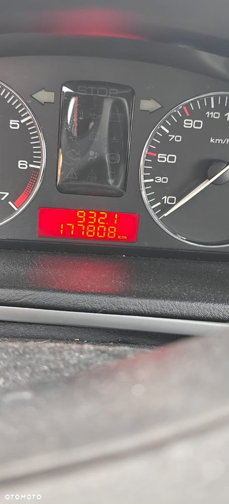 Peugeot 407 1.8 SR Komfort - 10