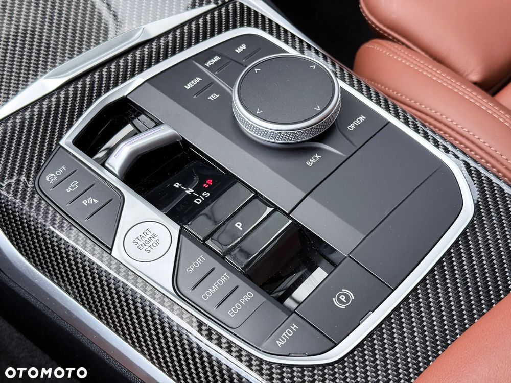 BMW Seria 3 320d xDrive M Sport - 27