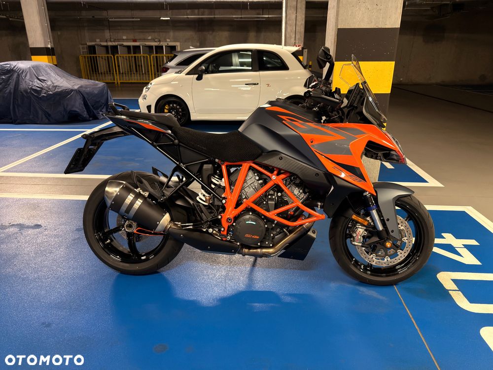 KTM Super Duke - 1