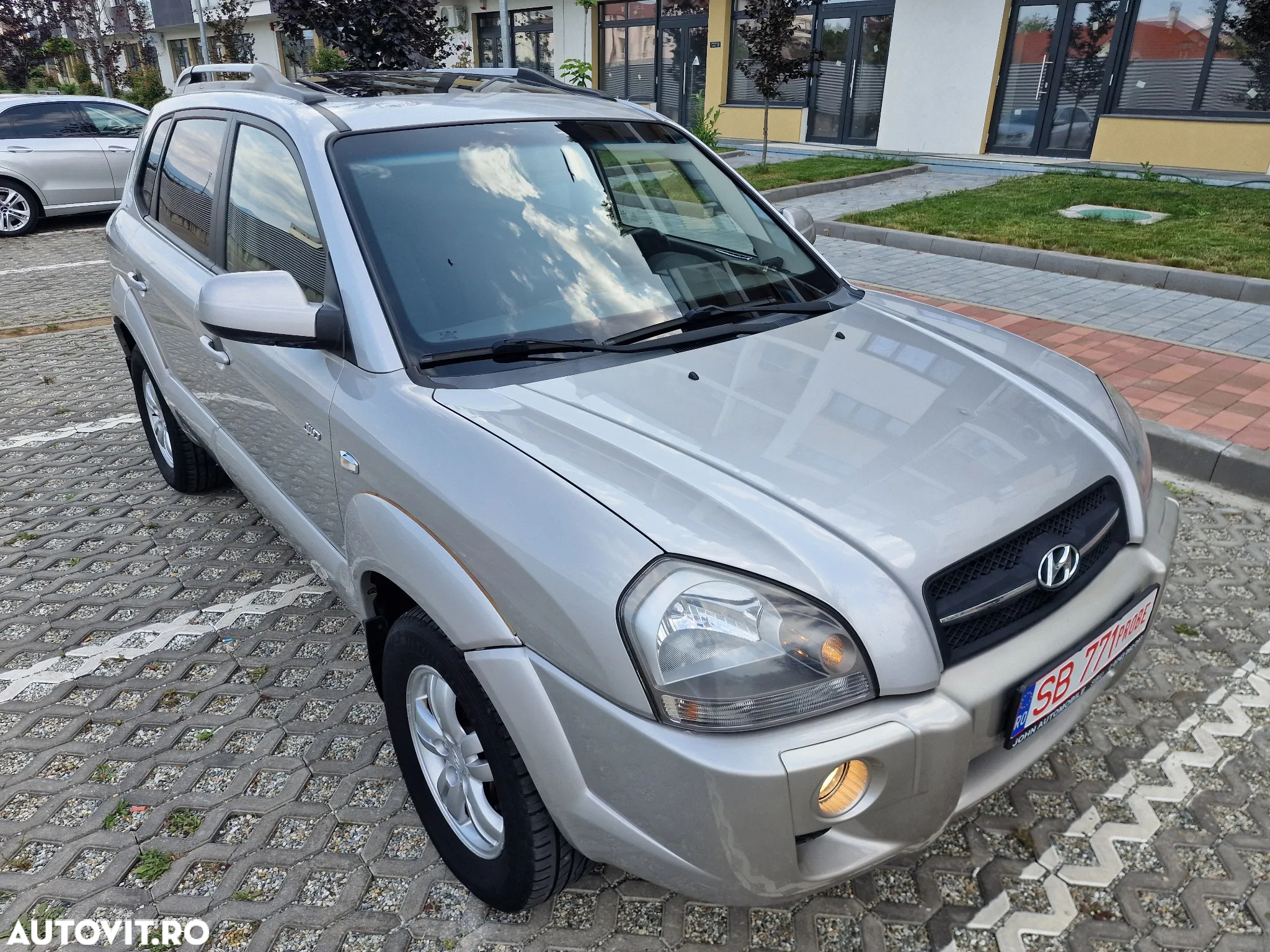 Hyundai Tucson 2.0 CRDI VGT GLS 4WD MT PREMIUM - 14