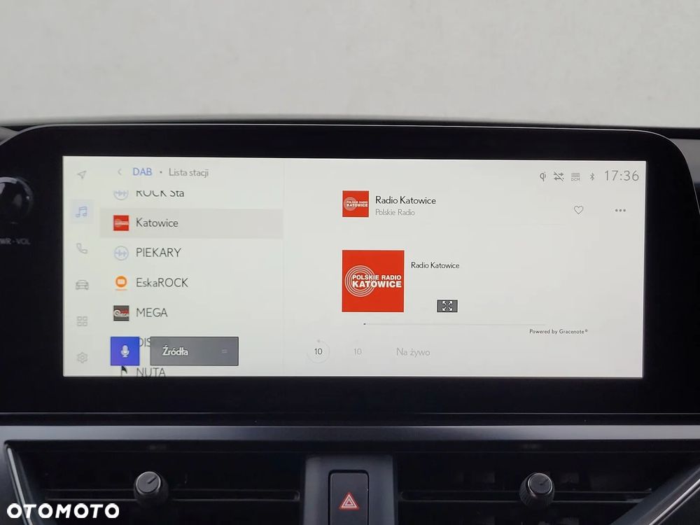 Lexus UX 300h F Sport Design - 24