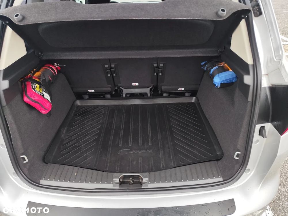 Ford C-MAX - 9