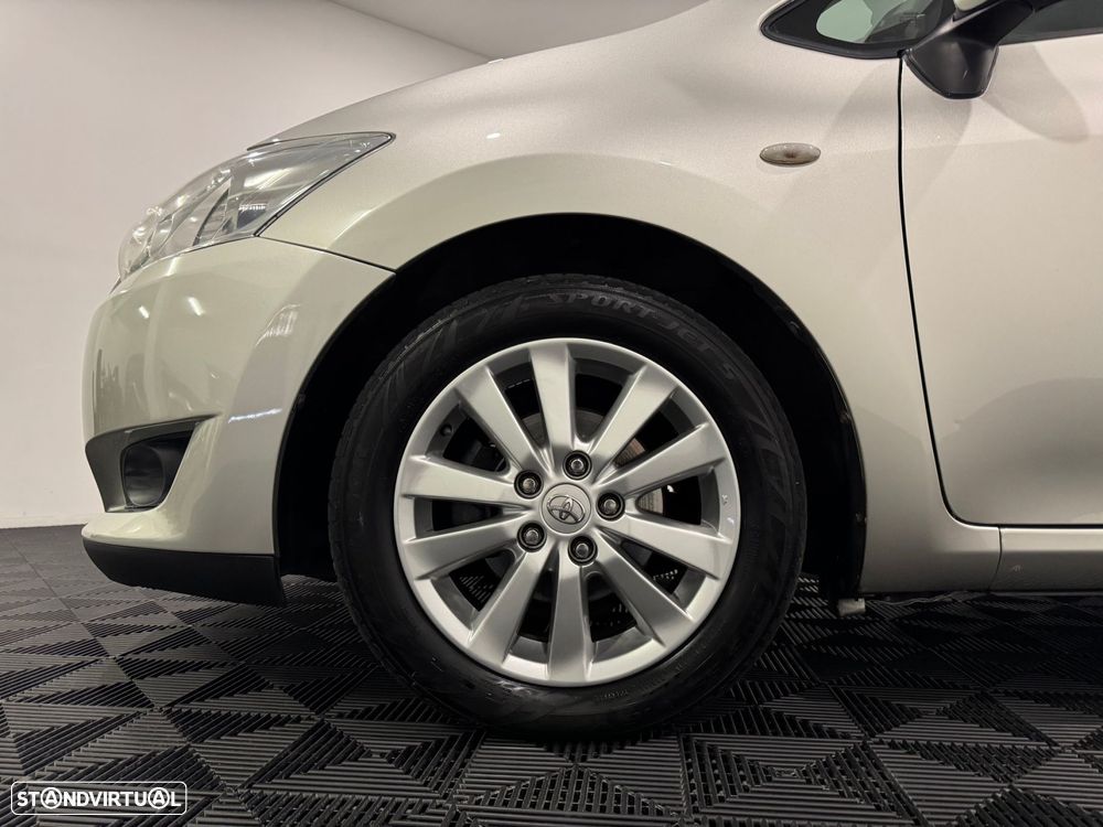 Toyota Auris 1.4 D-4D Sol - 11