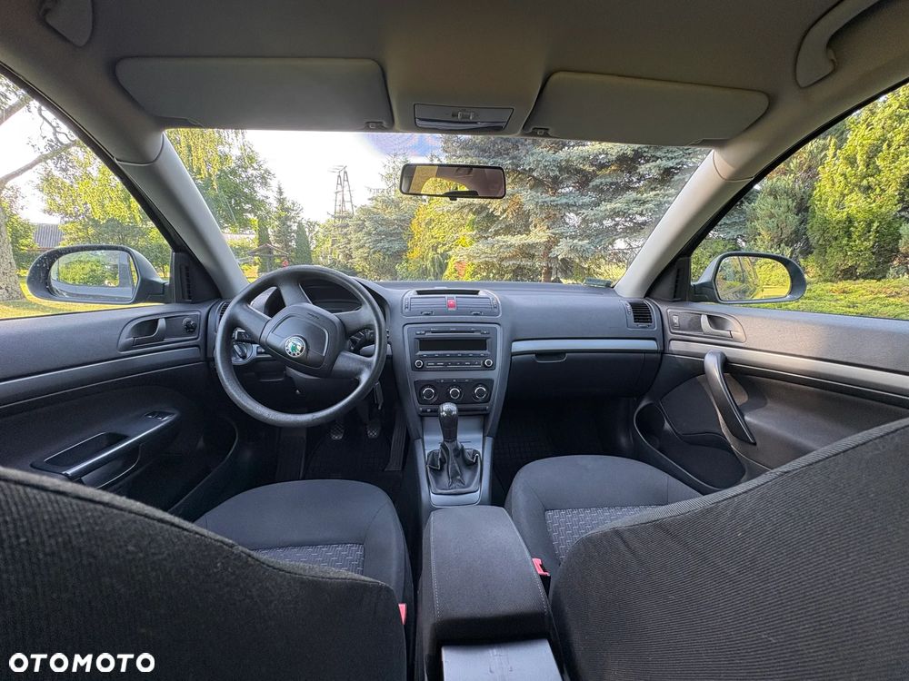 Skoda Octavia 1.6 Tour Classic - 6