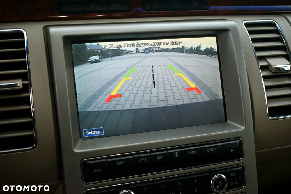 Ford Flex - 8