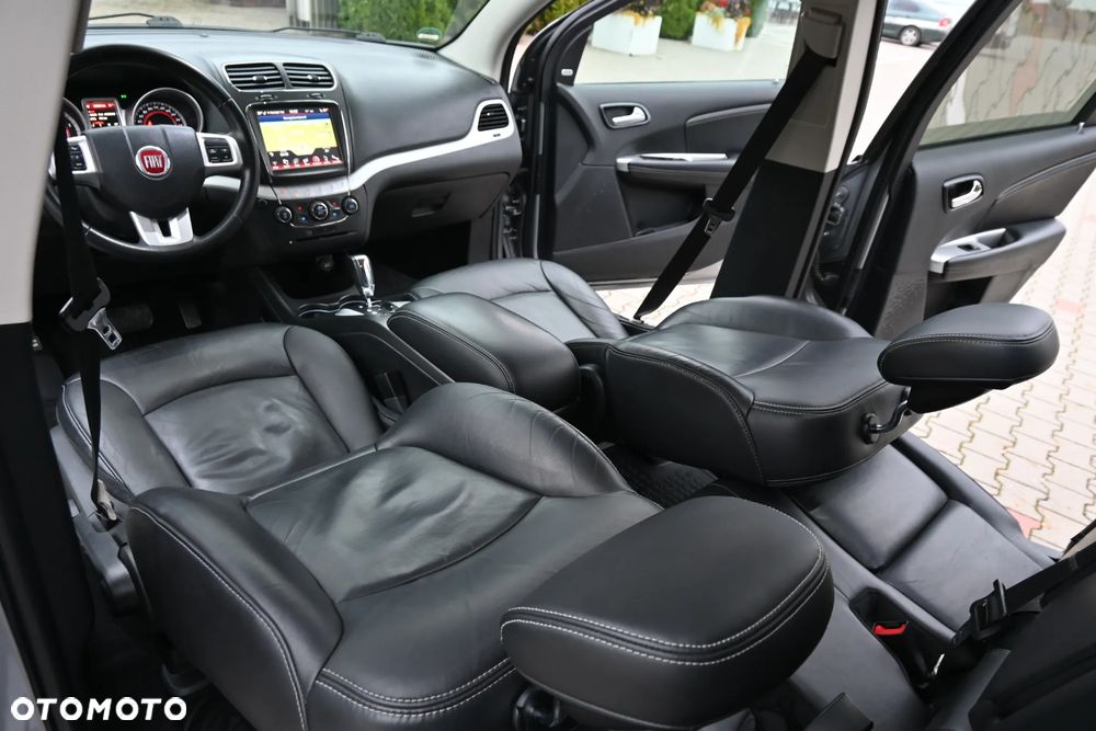 Fiat Freemont 2.0 Multijet 16V DPF Automatik Allrad Black Code - 31