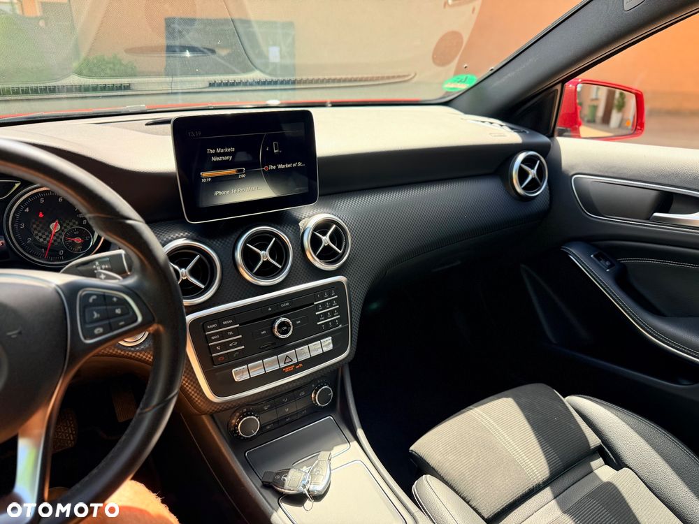 Mercedes-Benz Klasa A 220 4-Matic - 24