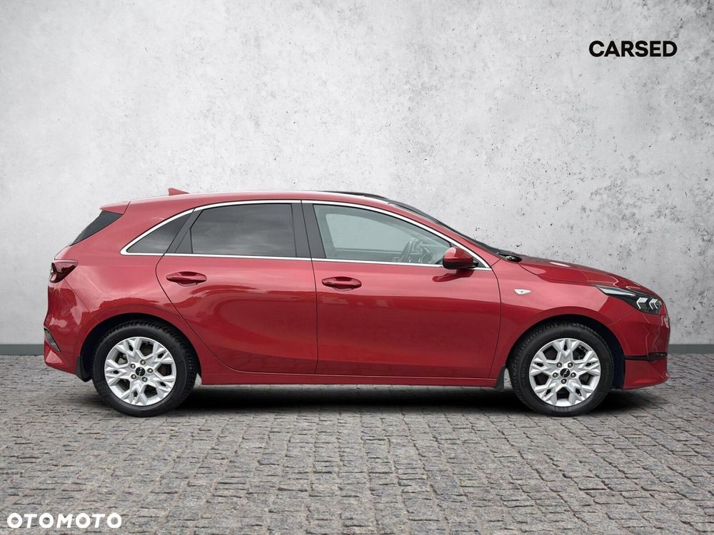Kia Ceed - 9