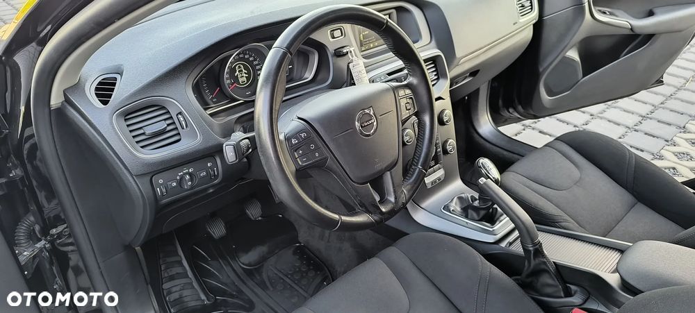 Volvo V40 D2 Ocean Race - 10