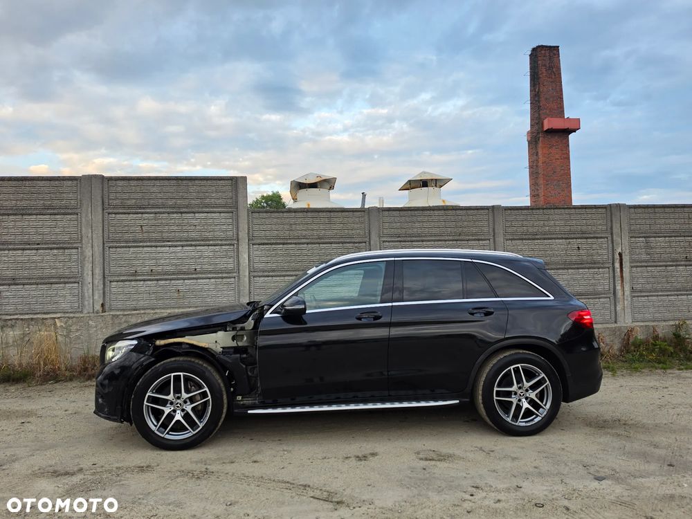 Mercedes-Benz GLC 250 d 4Matic 9G-TRONIC AMG Line - 13