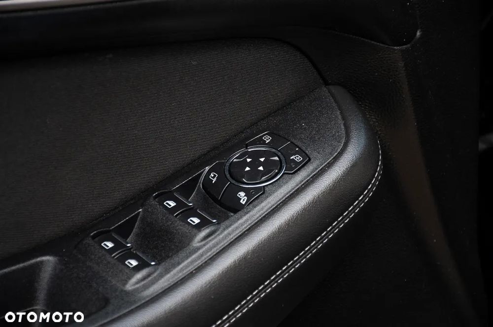 Ford S-Max - 21