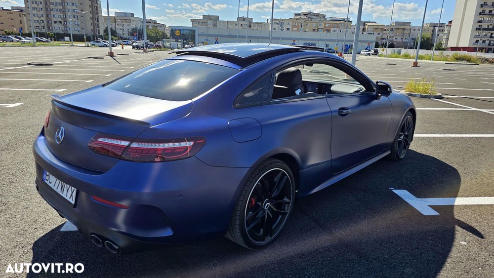 Mercedes-Benz E - 16