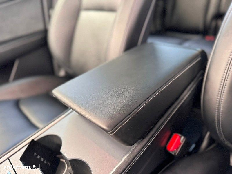 Tesla Model Y RWD - 39