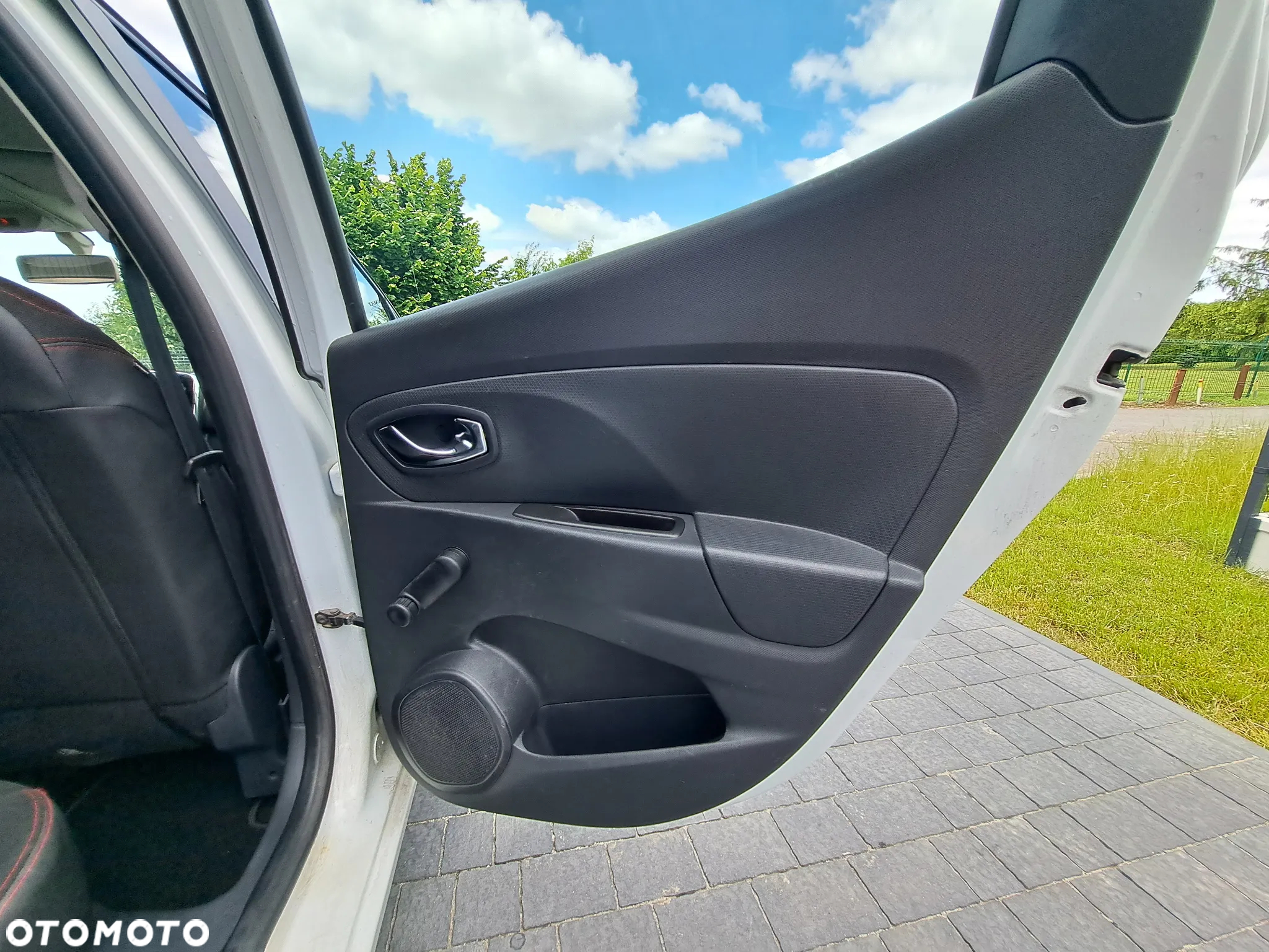 Renault Clio 1.2 16V Limited - 28