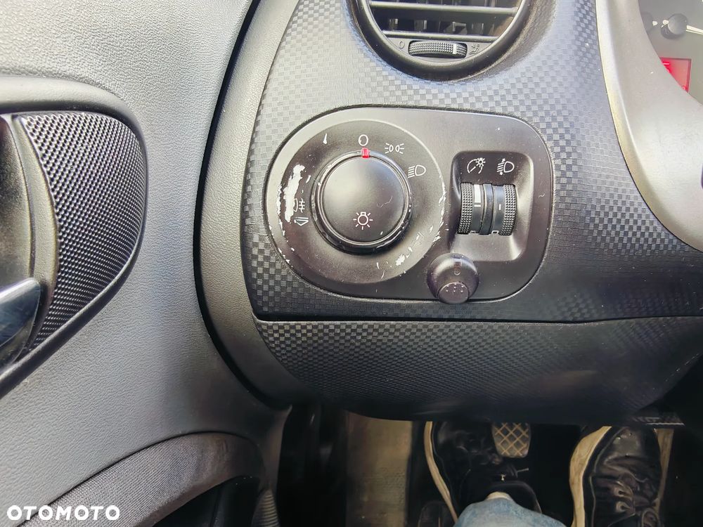 Seat Altea 1.6 Reference Comfort - 26