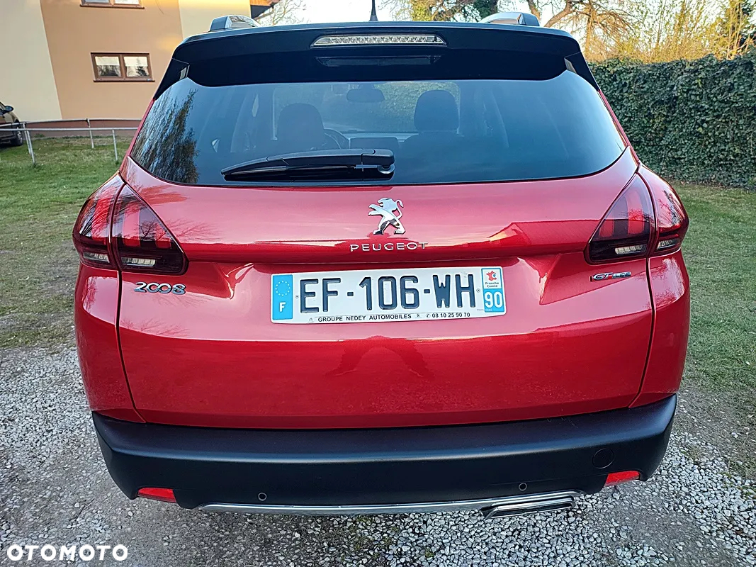 Peugeot 2008 1.2 Pure Tech Allure S&S - 4