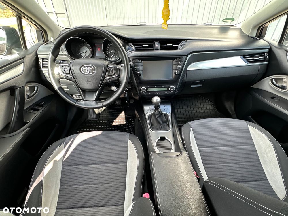 Toyota Avensis Touring Sports 1.6 D-4D Business Edition - 34